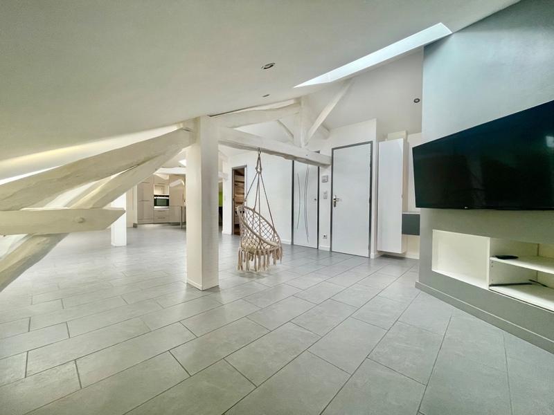 Appartement - 119 m² - 3 pièces