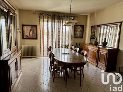 Maison - 219 m² - 7 pièces