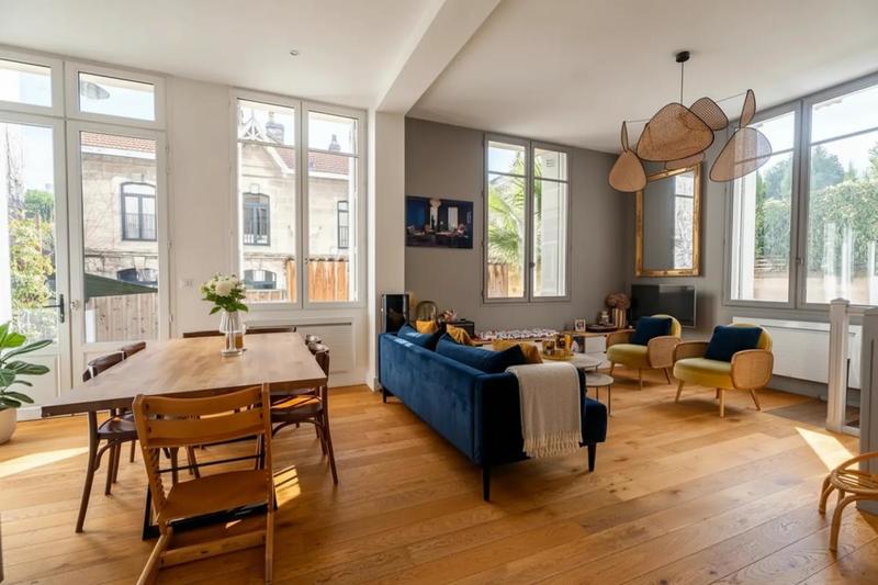 Appartement - 102 m² - 4 pièces