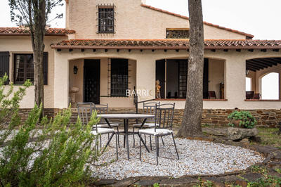 Maison traditionnelle - 183 m² - 9 pièces