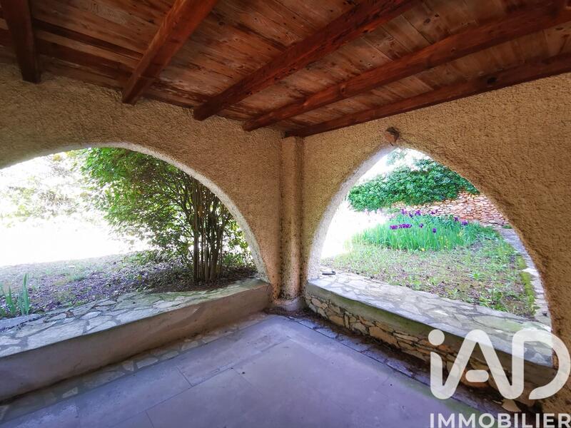 Maison - 200 m² - 5 pièces