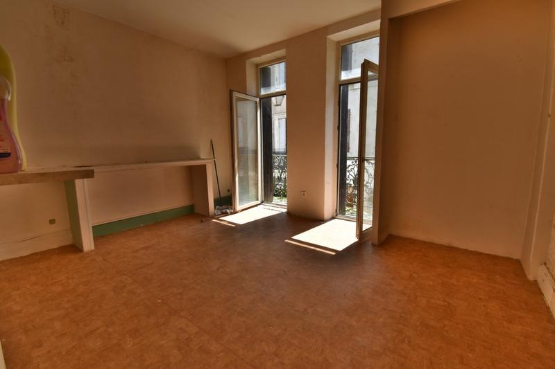 Immeuble - 193 m² - 7 pièces