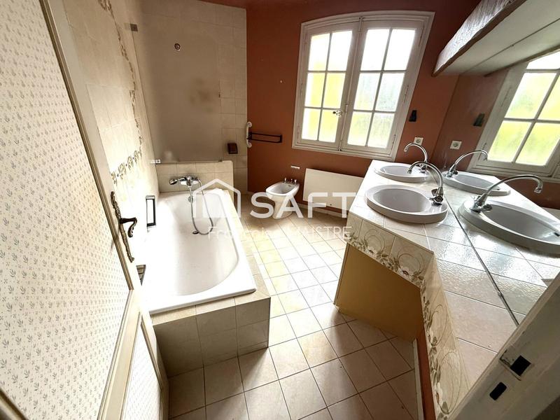 Maison - 198 m² - 7 pièces