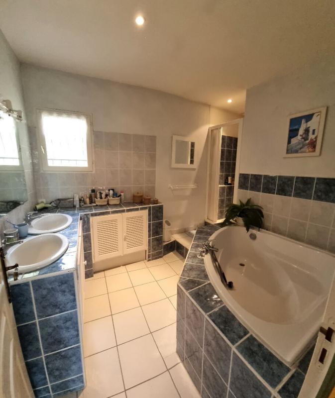 Maison - 173 m² - 6 pièces