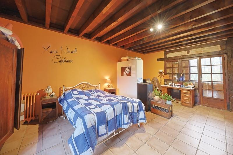 Maison - 242 m² - 5 pièces