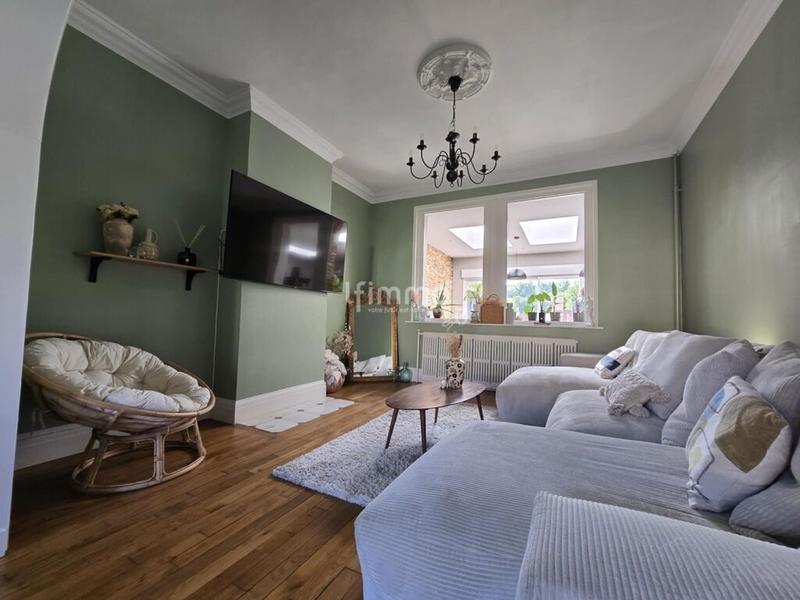 Maison - 177 m² - 6 pièces