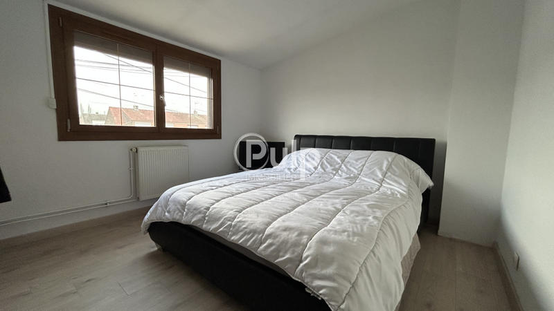 Maison - 85 m² - 9 pièces