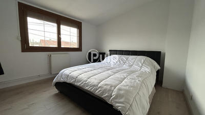 Maison - 85 m² - 9 pièces