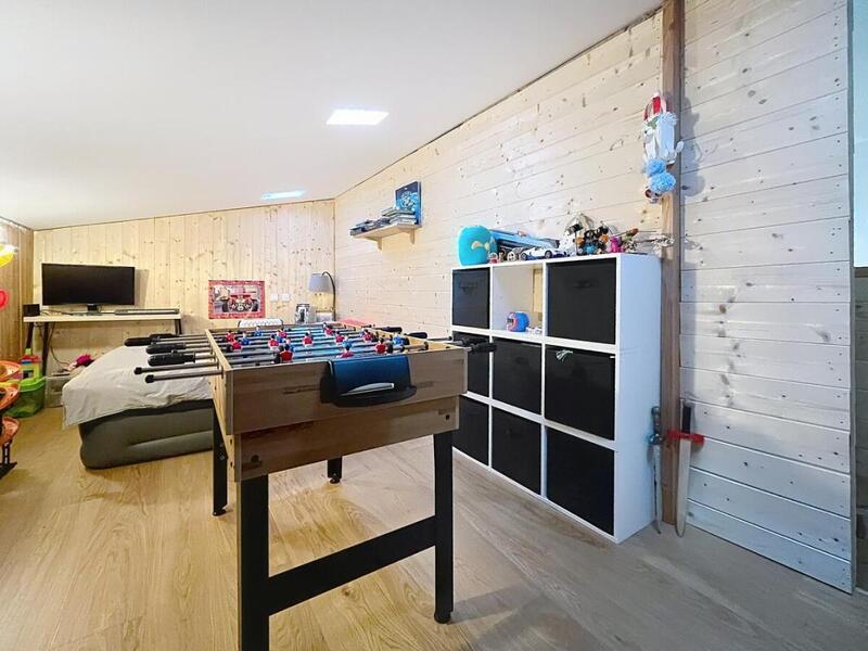 Maison - 93 m² - 4 pièces