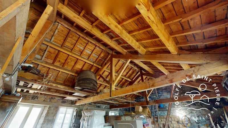 Maison - 110 m² - 9 pièces