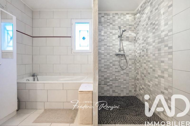 Maison - 127 m² - 6 pièces