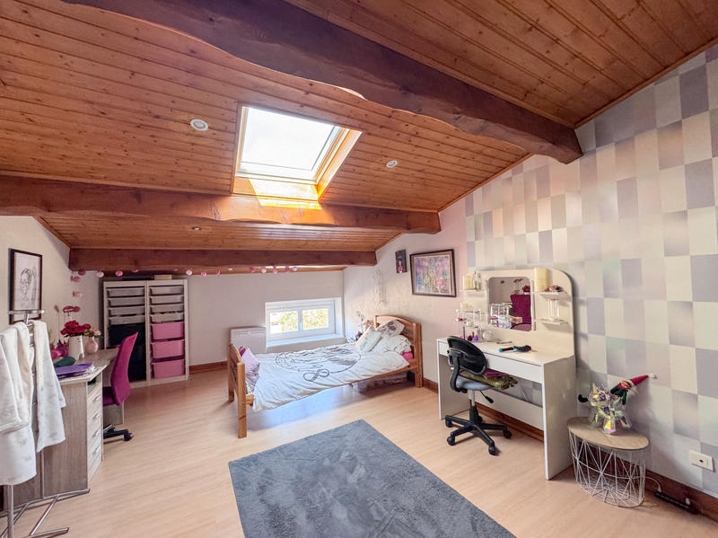 Maison - 209 m² - 7 pièces