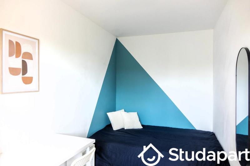 Chambre - 9 m² - 1 pièce