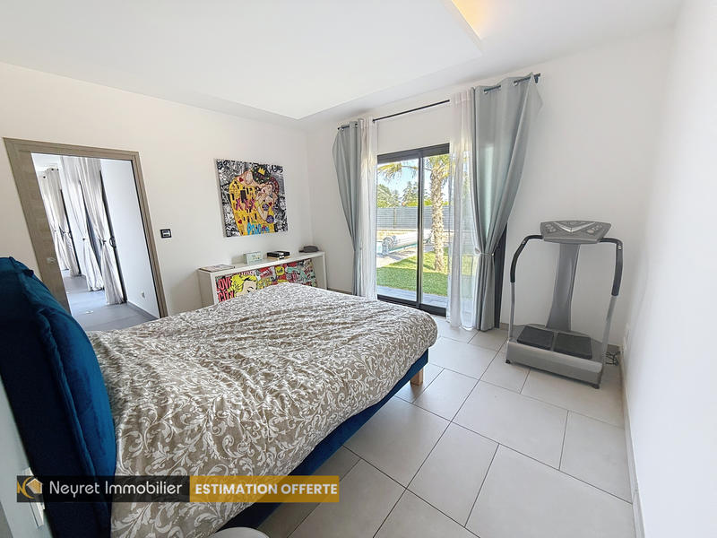 Villa - 226 m² - 8 pièces