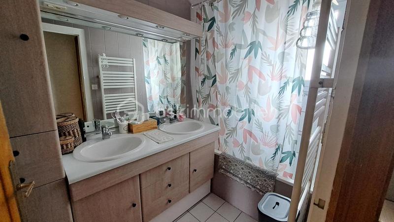 Maison - 175 m² - 8 pièces