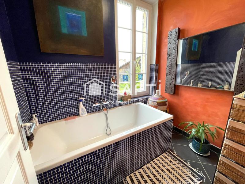 Maison de ville - 212 m² - 9 pièces