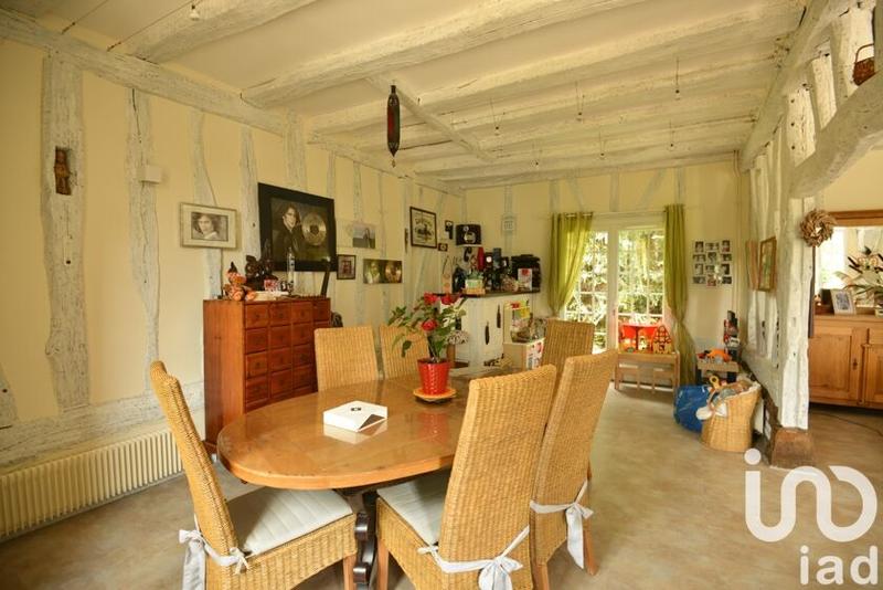 Maison - 235 m² - 7 pièces