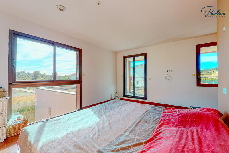 Villa - 235 m² - 7 pièces