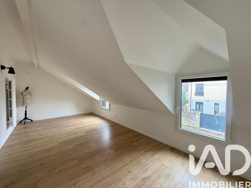 Maison - 81 m² - 4 pièces