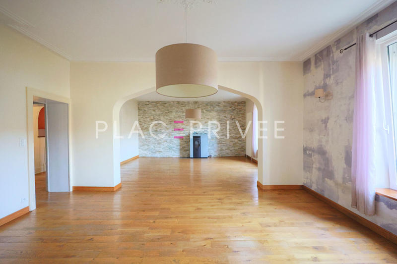 Maison - 296 m² - 7 pièces