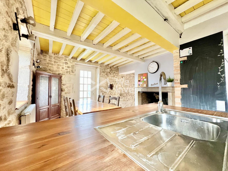 Maison - 262 m² - 14 pièces