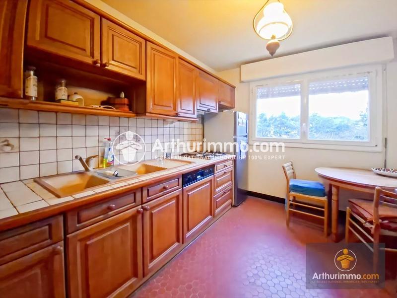 Appartement - 96 m² - 5 pièces