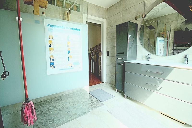 Maison - 101 m² - 6 pièces