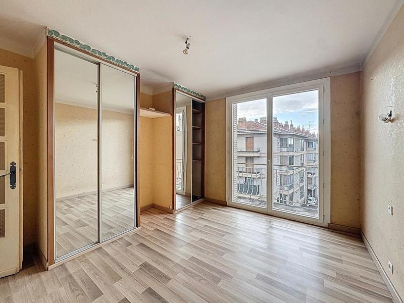 Appartement - 87 m² - 3 pièces