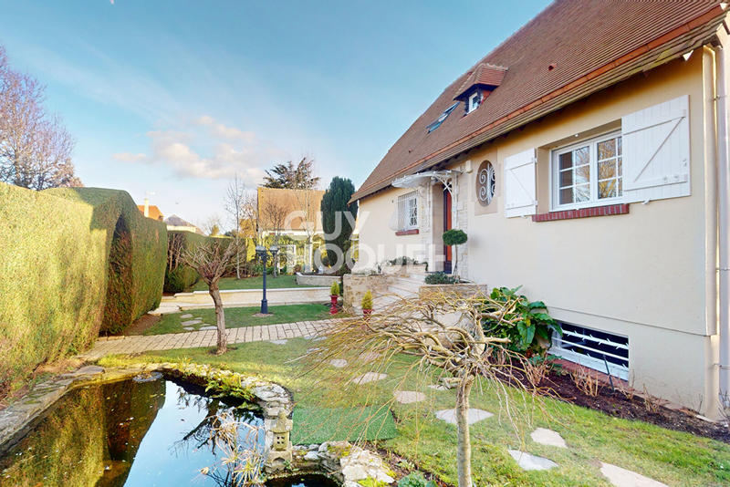 Maison - 142 m² - 6 pièces