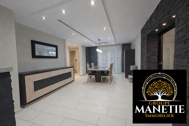 Maison traditionnelle - 139 m² - 6 pièces