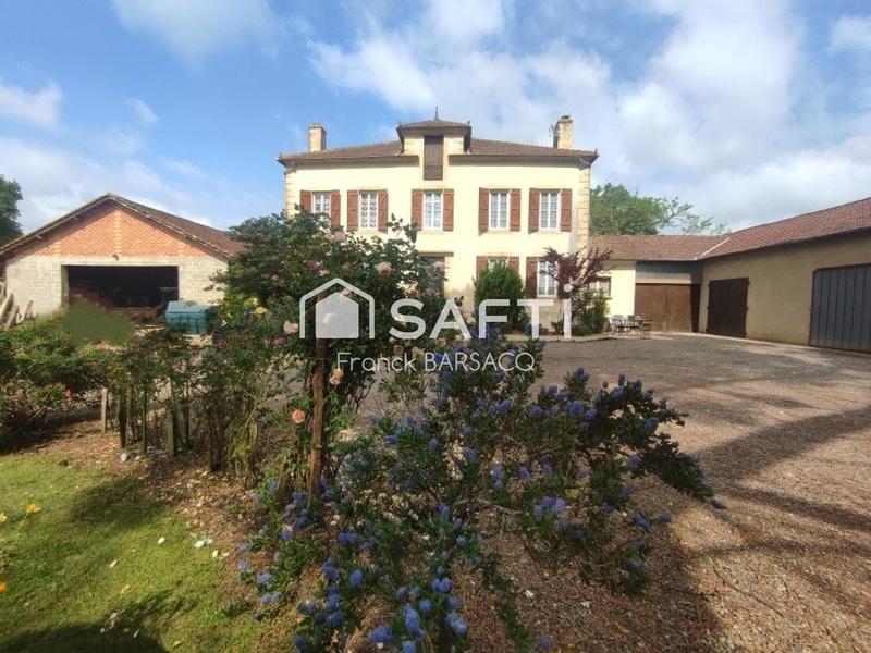 Maison - 380 m² - 13 pièces