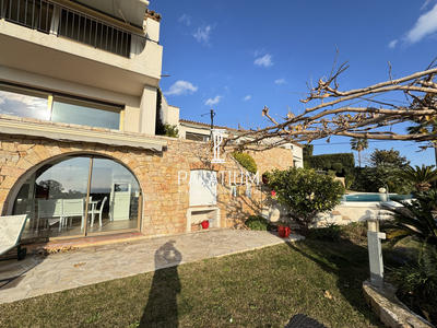 Bastide - 228 m² - 6 pièces