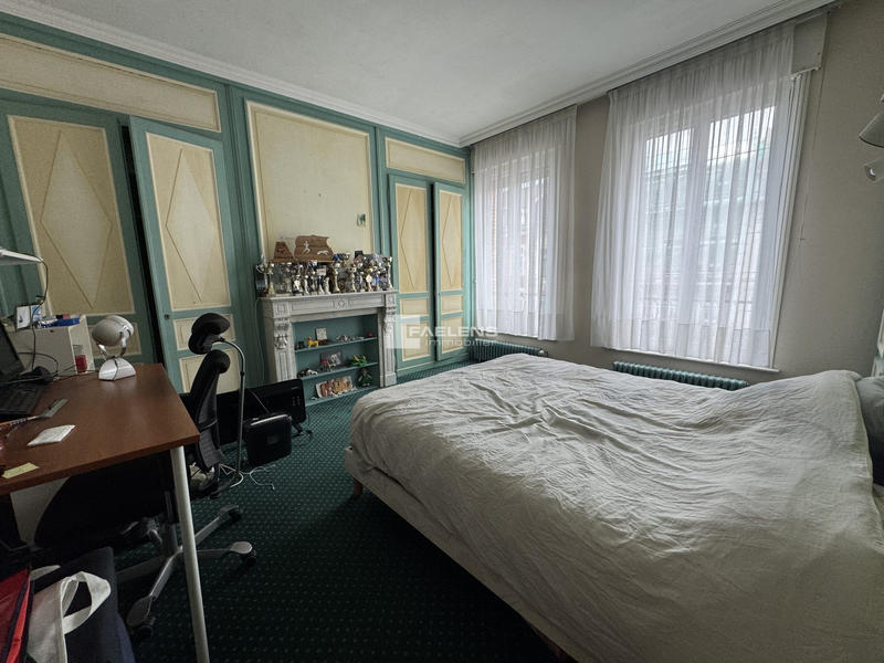 Maison - 229 m² - 6 pièces