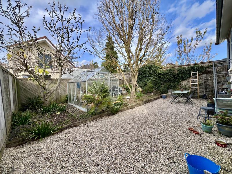 Maison - 125 m² - 5 pièces