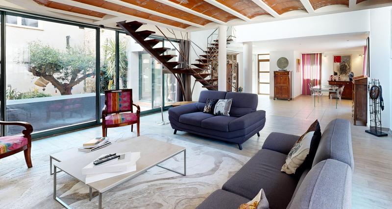 Maison en pierre - 256 m² - 8 pièces