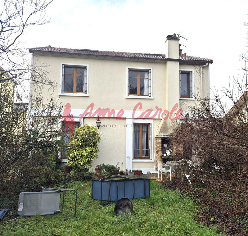 Maison - 218 m² - 7 pièces