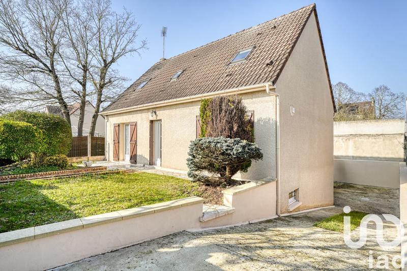 Maison - 105 m² - 5 pièces