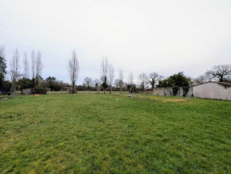 Terrain constructible - 1 291 m²
