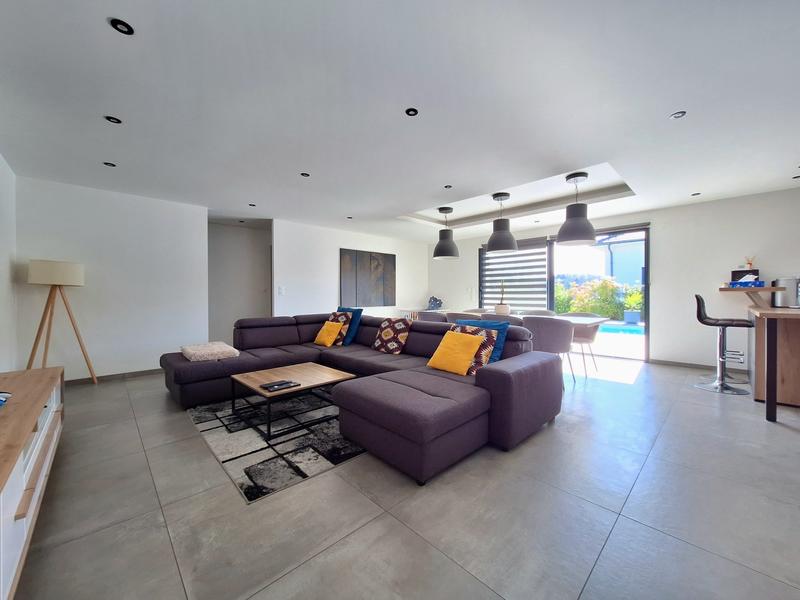 Maison - 136 m² - 5 pièces