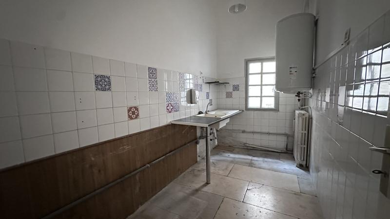 Bureau - 207 m² - 7 pièces