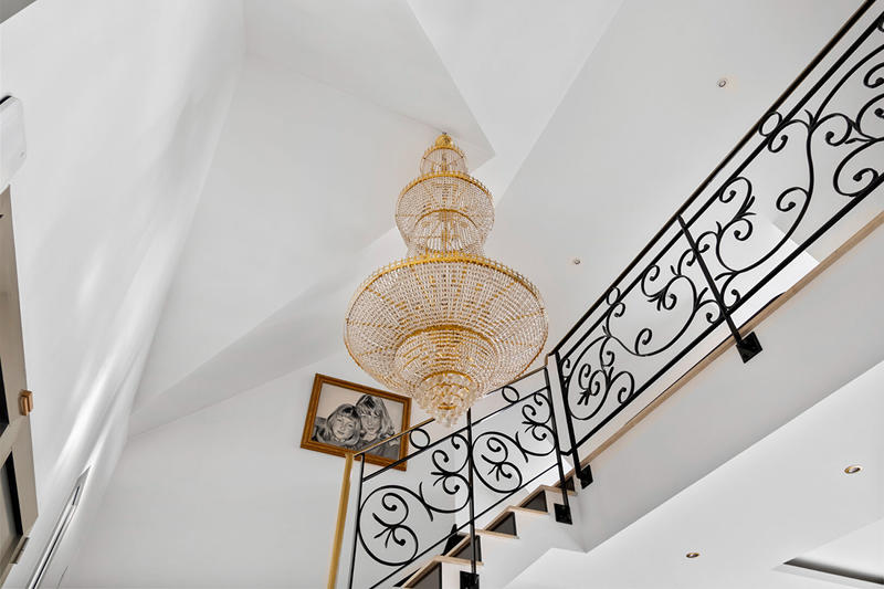 Villa - 471 m² - 14 pièces