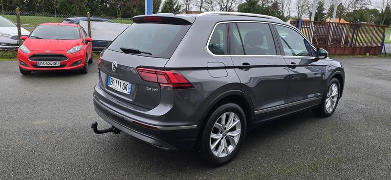 Volkswagen Tiguan 2.0 Tdi 150 Dsg7 Carat attelage toit pano camera pack luxe