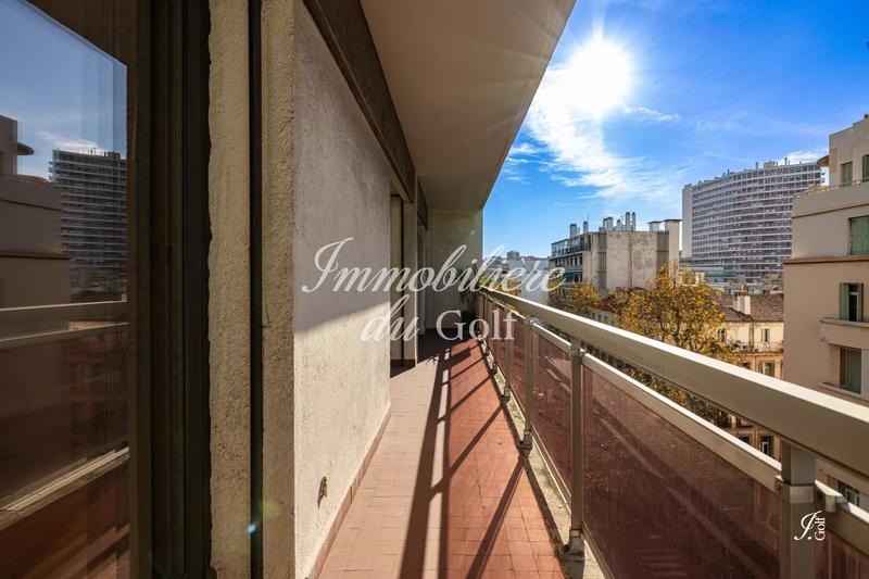 Appartement - 204 m² - 6 pièces