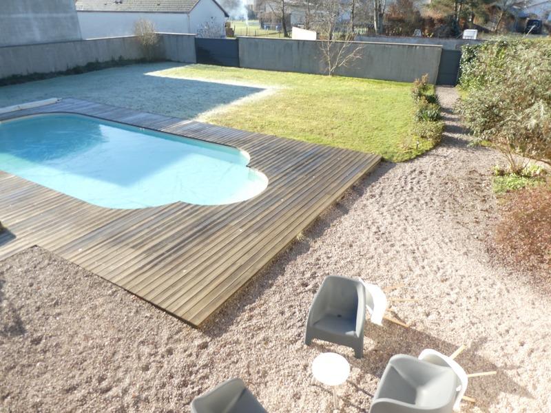 Propriété - 230 m² - 8 pièces