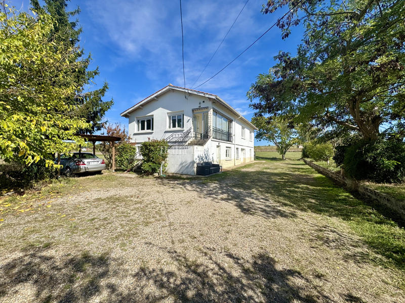 Maison - 110 m² - 4 pièces