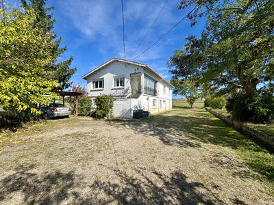 Maison - 110 m² - 4 pièces