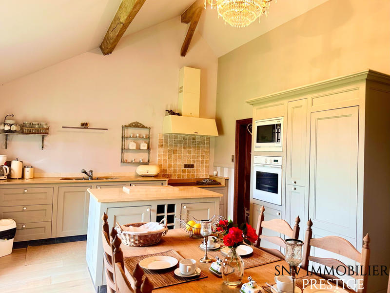 Propriété - 172 m² - 7 pièces