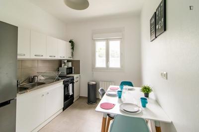 Chambre - 11 m² - 4 pièces