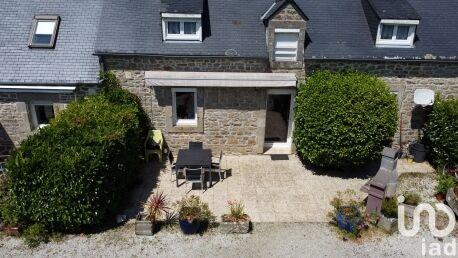 Maison - 180 m² - 11 pièces