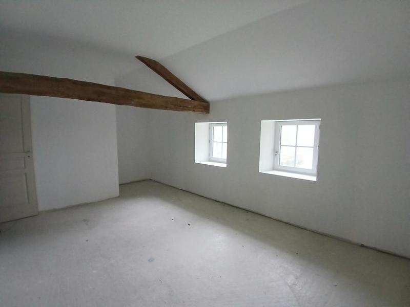 Maison en pierre - 69 m² - 3 pièces